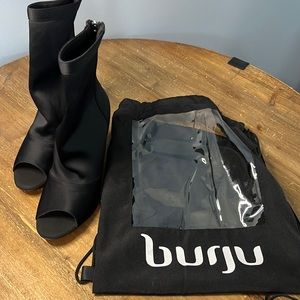 Burju dance shoe for ordinary wear Blk Open Toe.